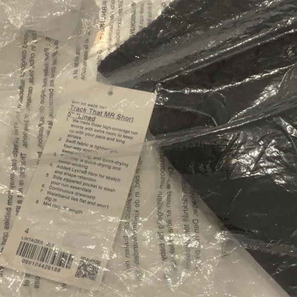 C - Lululemon Track That Short *5"
Black - Picture 6 of 6